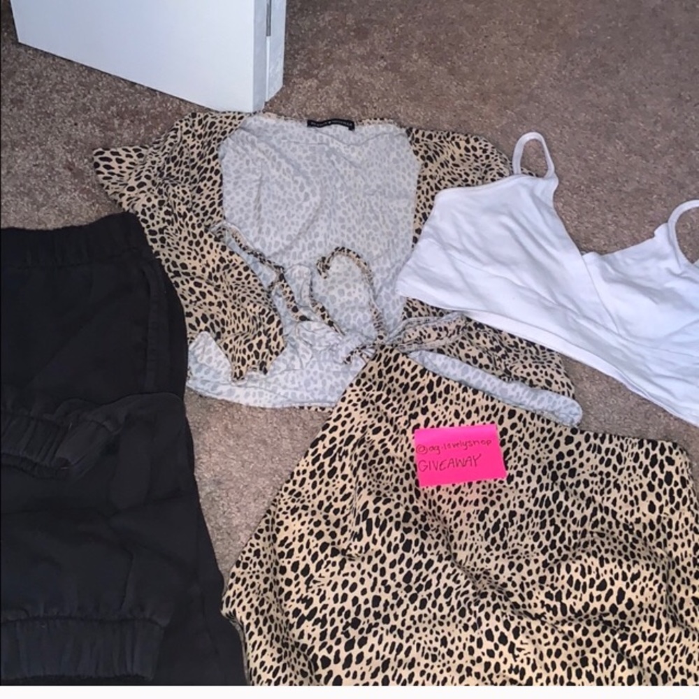 Repost for giveaway! - Picture 1 of 1